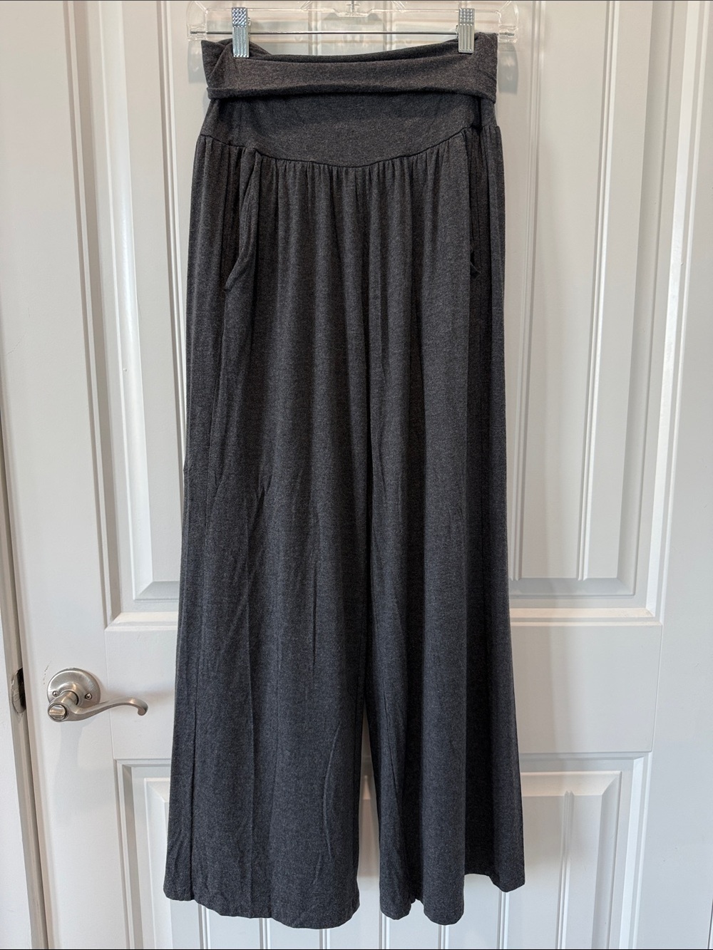 Women’s Athleta Studio Wide Leg Pant Small Petite New Gray Charcoal